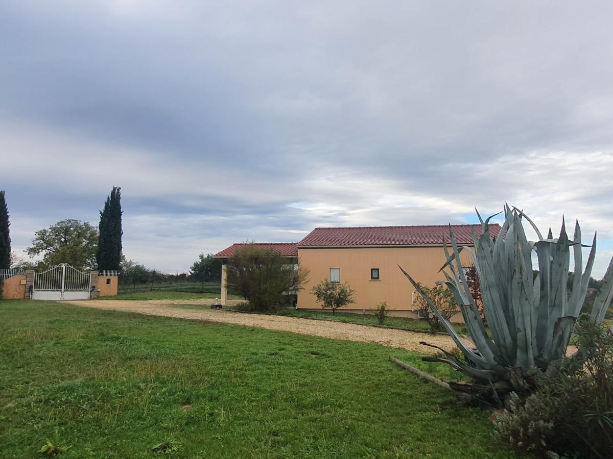 Domaine Le Licou Villa Potelières Buitenkant foto